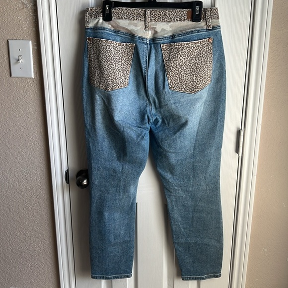Judy Blue Camo and Leopard Jeans - Picture 10 of 10
